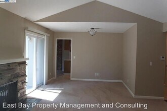 843 Avalon Way in Livermore, CA - Building Photo - Building Photo