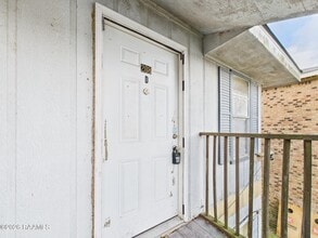 208 Vieux Orleans Cir in Lafayette, LA - Building Photo - Building Photo
