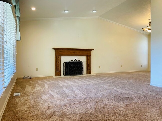 3021 Little Cottonwood Rd in Sandy, UT - Building Photo - Building Photo