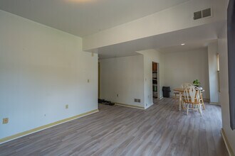 112 N Fairmount St in Pittsburgh, PA - Foto de edificio - Building Photo