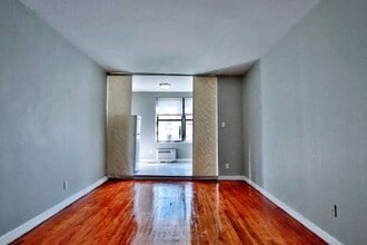 422 East 14th Street in New York, NY - Foto de edificio - Interior Photo