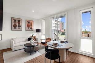 FUZE Woodstock in Woodstock, ON - Building Photo