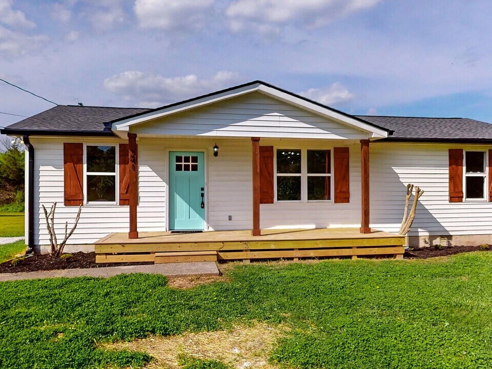 241 Curd Rd in Mount Juliet, TN - Building Photo