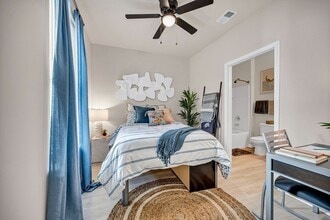 The Luxe on West Call in Tallahassee, FL - Foto de edificio - Building Photo