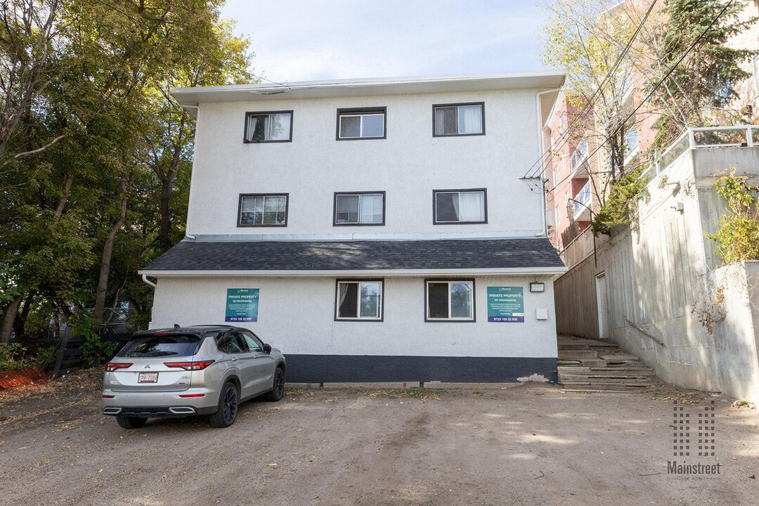 Heritage Trail Apartments 2 in Edmonton, AB - Building Photo