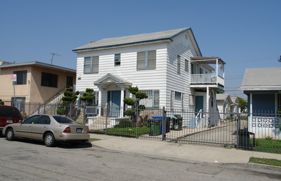 960 S Kenmore Ave in Los Angeles, CA - Building Photo