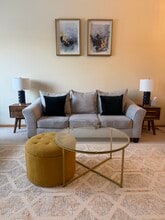 4845 Underwood Ln N in Plymouth, MN - Foto de edificio - Building Photo