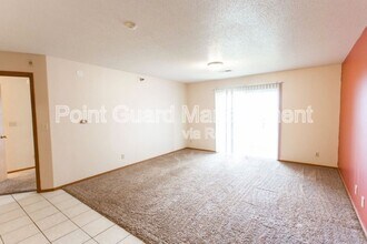 2600 N Career Ave in Sioux Falls, SD - Building Photo - Building Photo