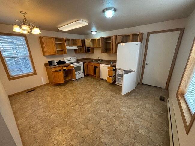 1344 Eagle St in Rhinelander, WI - Building Photo - Building Photo