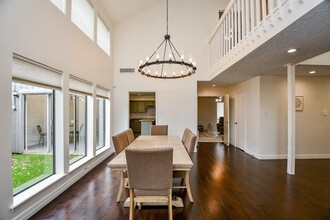 7711 Hopewell Ln in Houston, TX - Building Photo - Building Photo