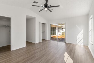 1816 14th Ave SW in Vero Beach, FL - Building Photo - Building Photo