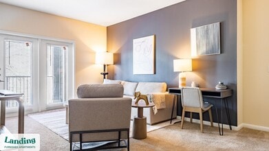 625 E Stassney Ln in Austin, TX - Building Photo - Building Photo