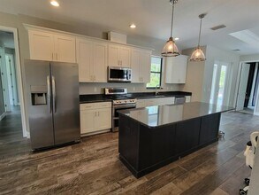 8570 Tropicaire Blvd in North Port, FL - Building Photo - Building Photo