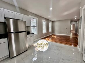 413 Winthrop Ave, Unit 2 in New Haven, CT - Foto de edificio - Building Photo