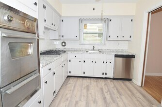 197-10 Hiawatha Ave in Queens, NY - Building Photo - Building Photo