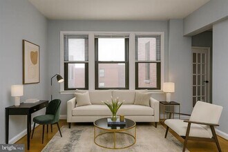 1010 25th St NW, Unit 807 in Washington, DC - Building Photo - Building Photo
