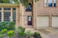 15818 Maple Falls Ct in Tomball, TX - Foto de edificio - Building Photo