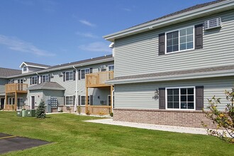 PRINTERS ROW APARTMENTS in Lomira, WI - Building Photo - Building Photo