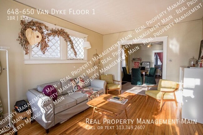 648-650 Van Dyke St in Detroit, MI - Building Photo - Building Photo