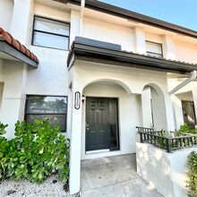 11557 Royal Palm Blvd in Coral Springs, FL - Building Photo - Building Photo