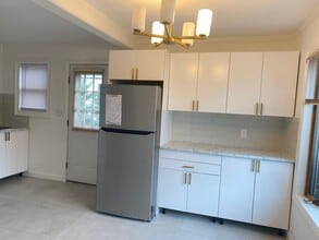 88 Winnie Ct in Hempstead, NY - Building Photo - Building Photo