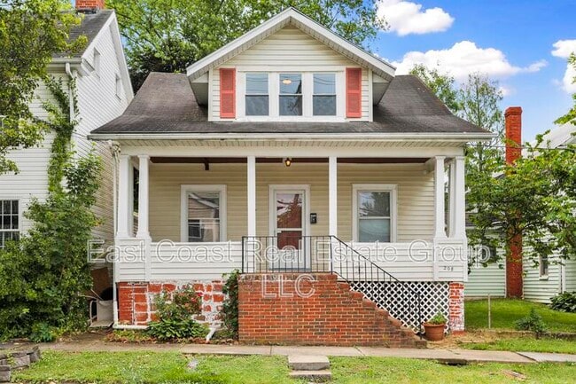 property at 208 N Mary St