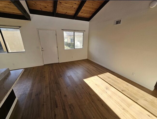 Casa Del Mar Condominiums in Morro Bay, CA - Foto de edificio - Building Photo