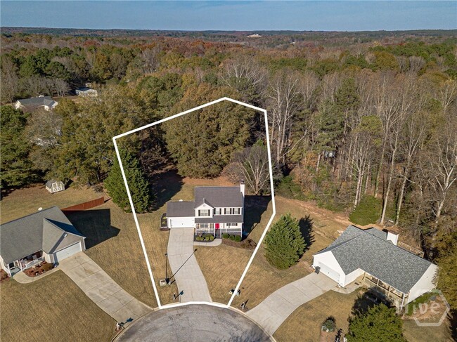 670 Woodland Ridge Dr in Monroe, GA - Foto de edificio - Building Photo