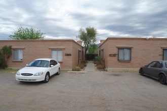 4051-4057 E Lee St in Tucson, AZ - Foto de edificio - Building Photo