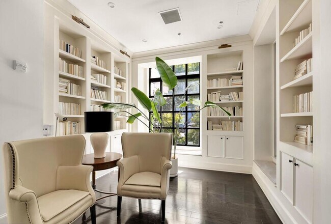 1011 M St NW in Washington, DC - Building Photo - Building Photo