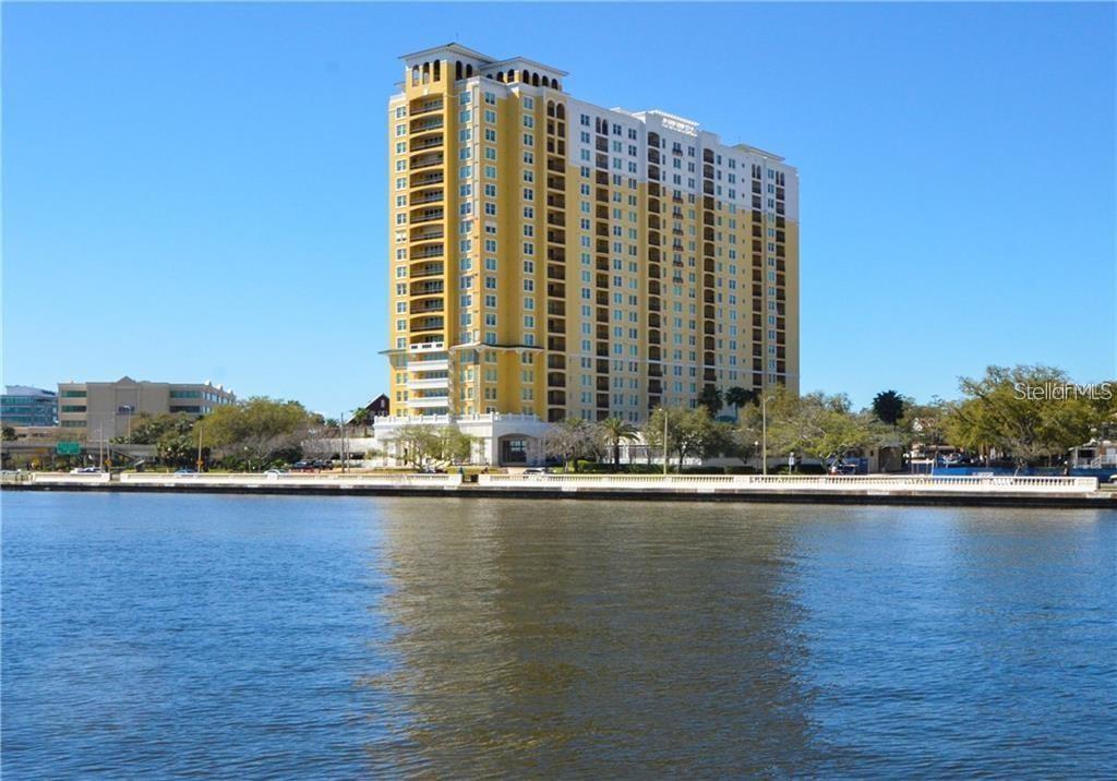 345 Bayshore Blvd in Tampa, FL - Foto de edificio