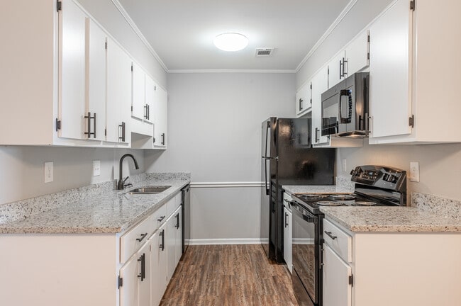 Brickton Place in North Augusta, SC - Foto de edificio - Interior Photo