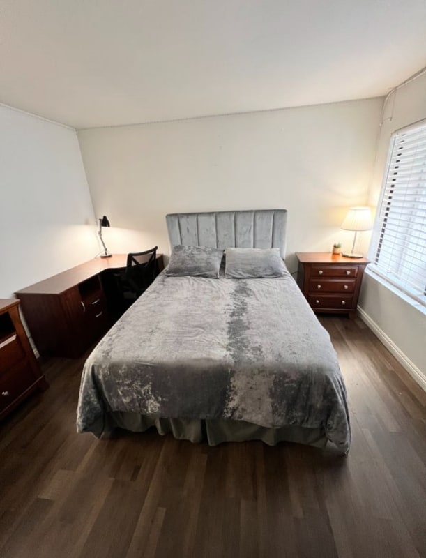 123 unknown in Irvine, CA - Foto de edificio - Building Photo