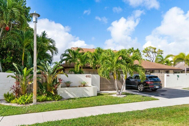 462 SW 27th Ave in Delray Beach, FL - Building Photo - Building Photo