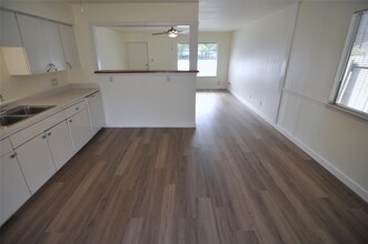 2401 Aldford Dr in Austin, TX - Building Photo - Building Photo