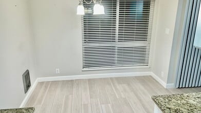 8985 Alcosta Blvd, Unit 165 in San Ramon, CA - Building Photo - Building Photo