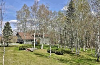 2461 Killington Rd, Unit 2 in Killington, VT - Building Photo - Building Photo