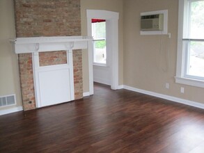 1532 Burney Ln in Cincinnati, OH - Foto de edificio - Building Photo