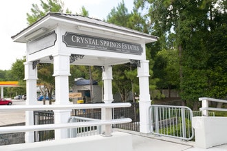 Crystal Springs Estates in Jacksonville, FL - Foto de edificio - Building Photo