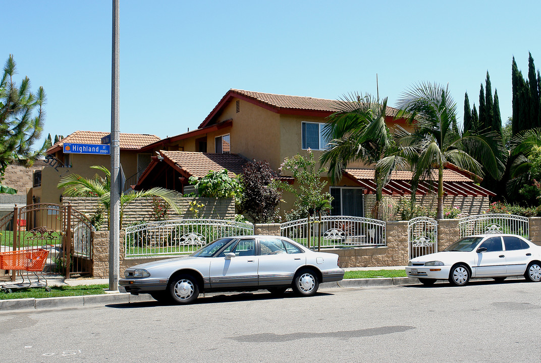 Casa De Sol Apartments in Orange, CA - Foto de edificio