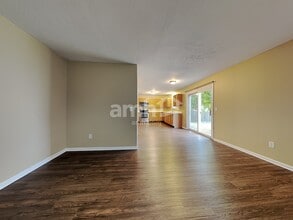 2320 Bradshire Rd in Miamisburg, OH - Building Photo - Building Photo
