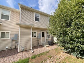 2037 Squawbush Ridge Grove in Colorado Springs, CO - Building Photo - Building Photo