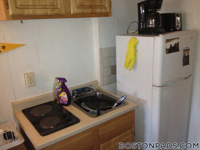 272 Newbury St, Unit 14 in Boston, MA - Building Photo - Building Photo