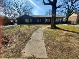 500 Skyline Dr in North Little Rock, AR - Building Photo