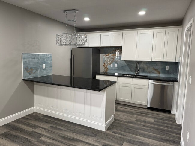 3000 W Kellogg Dr in Wichita, KS - Building Photo - Building Photo