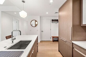 100 Lovejoy Wharf, Unit 3G in Boston, MA - Building Photo - Building Photo