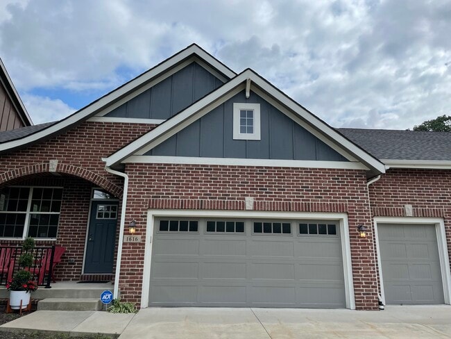 property at 1616 Park Ave