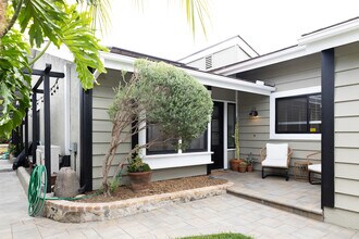 3337 Vivienda Cir in Carlsbad, CA - Building Photo - Building Photo