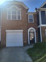 6575 Above Tide Pl in Flowery Branch, GA - Building Photo