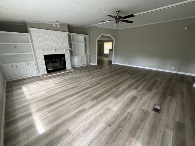 2518 Courthouse Rd in Guyton, GA - Building Photo - Building Photo